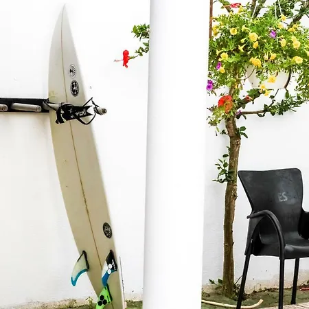 Delmar Surf House Pensjonat Atouguia Da Baleia